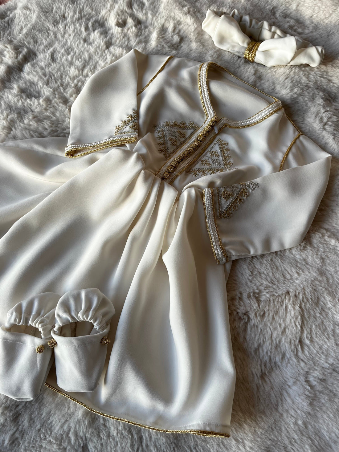 Caftan robe brodée Safia cartier