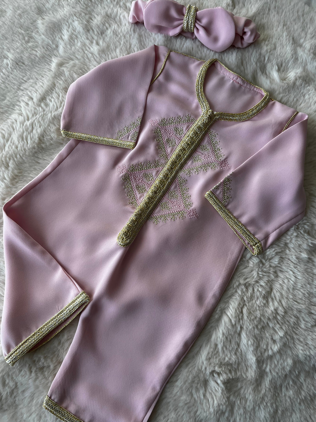 Grenouillère brodée Safia baby pink