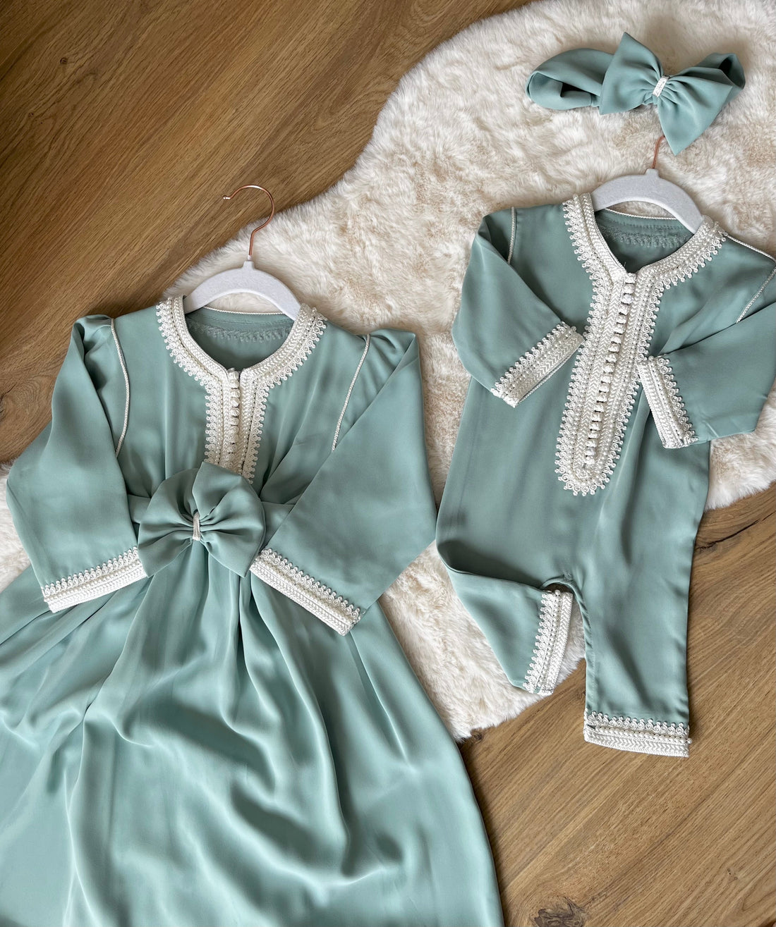 Robe caftan Éden perlée