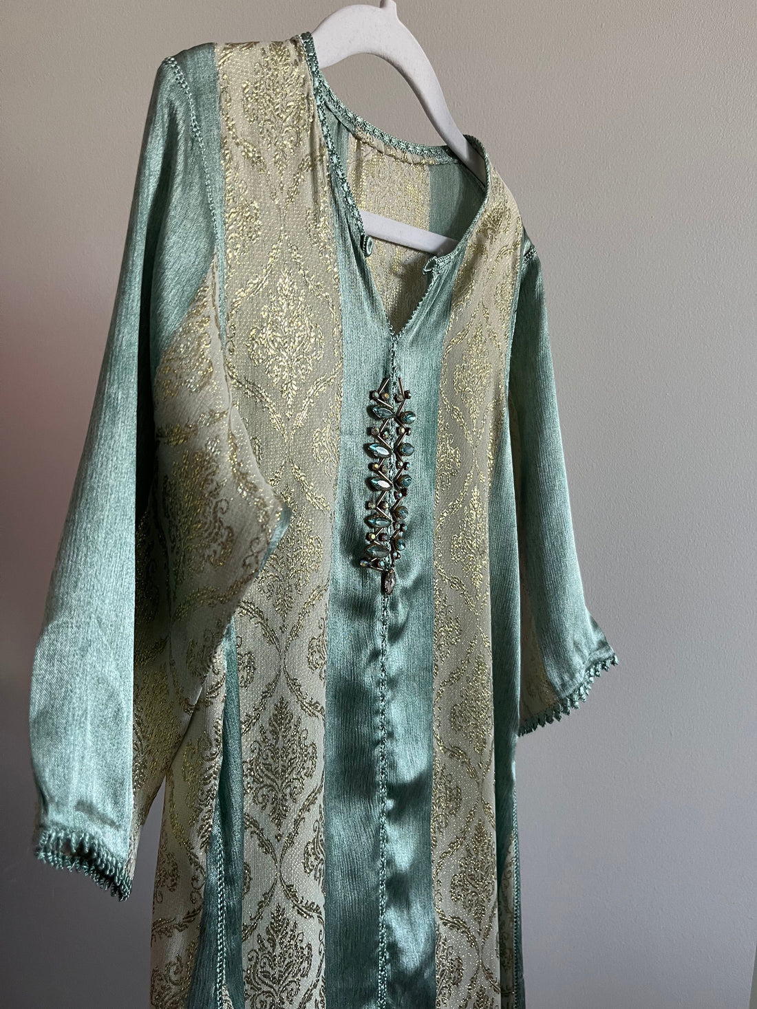 Caftan jawhara perlé