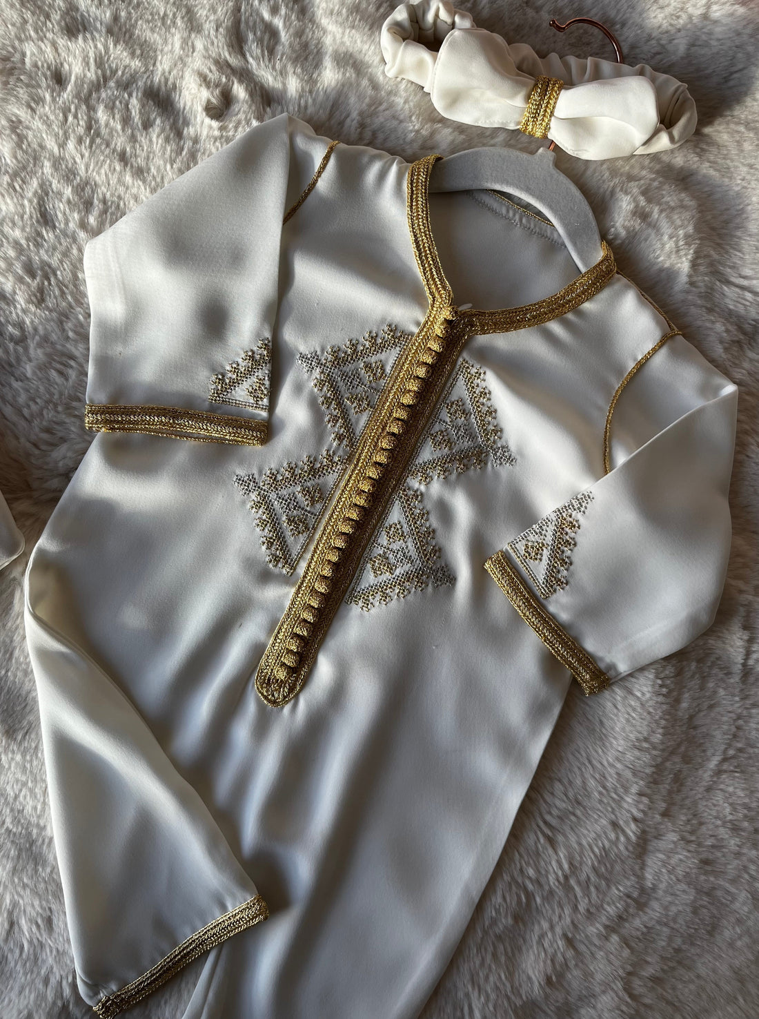 Grenouillère brodée Safia or